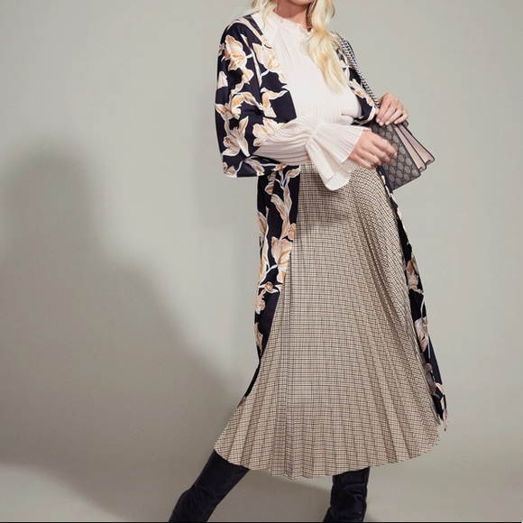 Maison du Soir robe - Picture 3 of 7